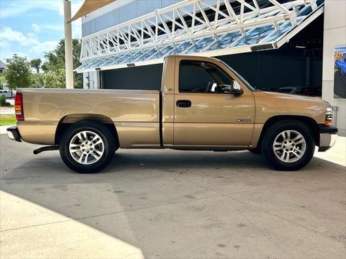 2000 Chevrolet Silverado 1500 LS