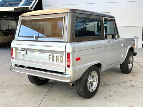 1974 Ford Bronco Base