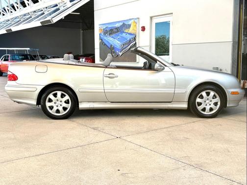 2000 Mercedes-Benz CLK-Class 320 Cabriolet
