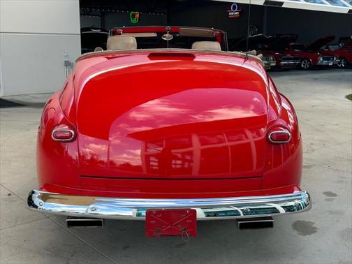 1947 Ford Deluxe Base