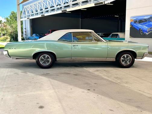 1967 Pontiac GTO Base