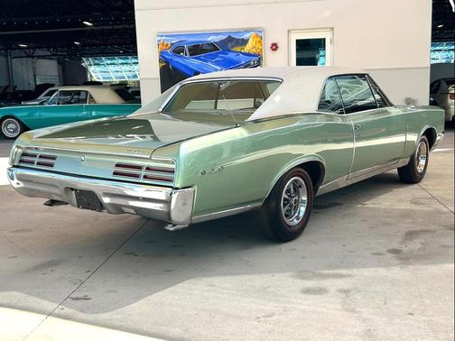 1967 Pontiac GTO Base