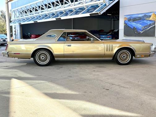 1978 Lincoln Mark V Base