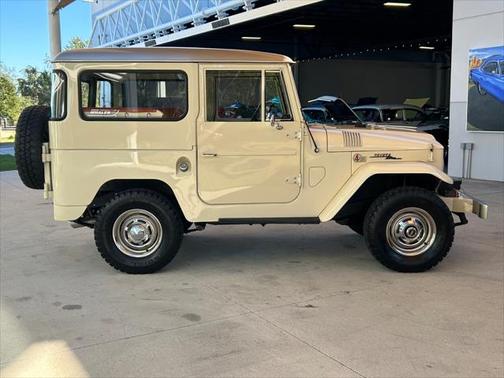 1970 Toyota Land Cruiser Base