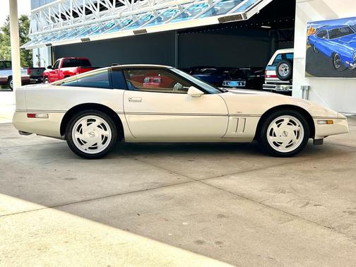 1988 Chevrolet Corvette Base