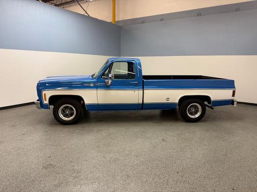 1977 Chevrolet C10/K10 Base