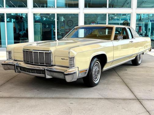1976 Lincoln Continental Town Coupe