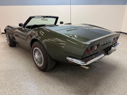 1969 Chevrolet Corvette Base