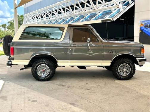 1989 Ford Bronco XLT