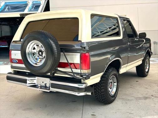 1989 Ford Bronco XLT