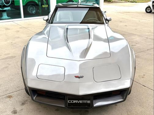 1982 Chevrolet Corvette Base