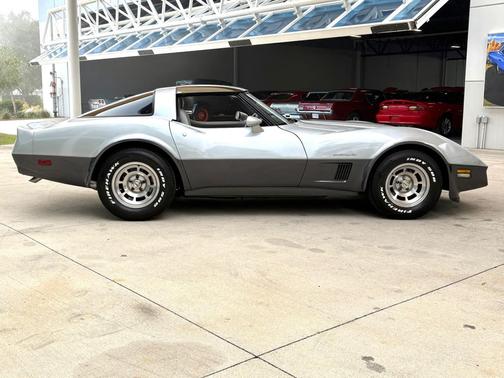 1982 Chevrolet Corvette Base