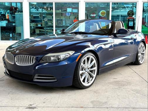 Deep Sea Blue Metallic 2010 BMW Z4 sDrive35i