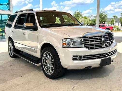 2014 Lincoln Navigator Base