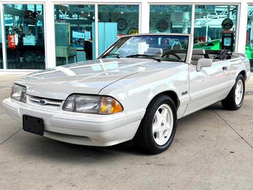 1993 Ford Mustang LX 5.0L