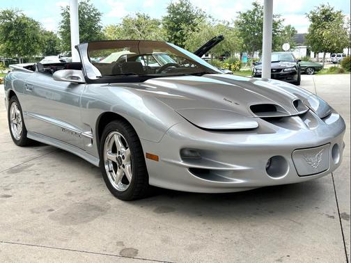 Bright Silver Metallic 2000 Pontiac Firebird Trans Am