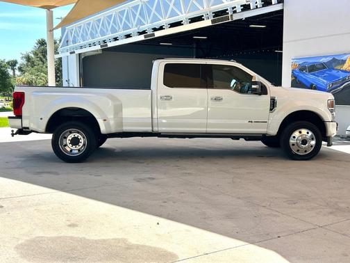 2022 Ford F-450 Platinum