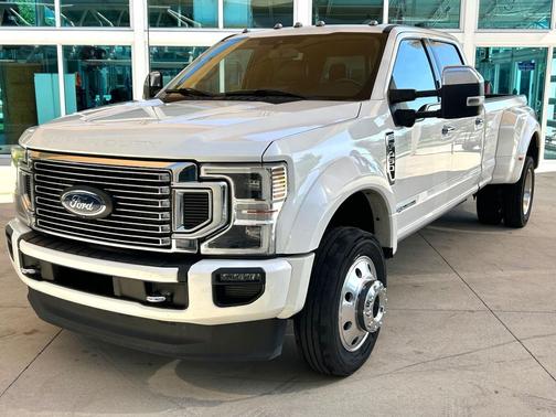 2022 Ford F-450 Platinum