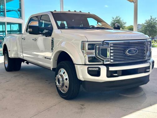 2022 Ford F-450 Platinum