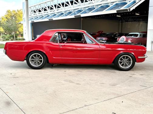 1965 Ford Mustang Base