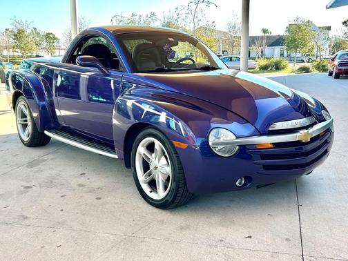 2004 Chevrolet SSR LS