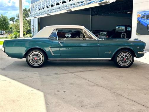 1965 Ford Mustang Base