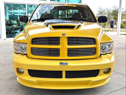 2005 Dodge Ram 1500 SRT-10 Quad Cab