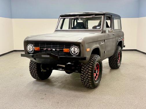1970 Ford Bronco Wagon
