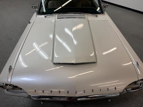 1964 Ford Thunderbird Base