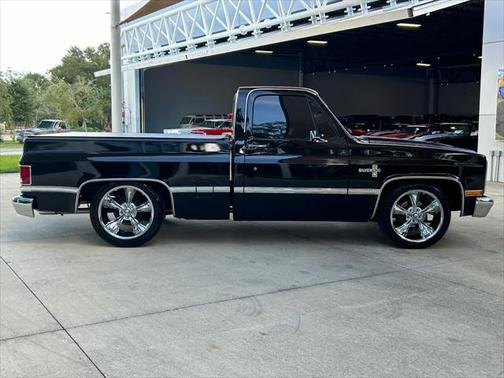 1987 Chevrolet C10/K10 Base