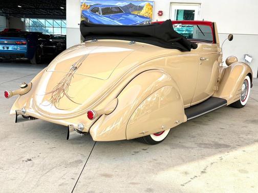 1936 Ford Model 68 Deluxe