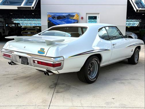 White 1970 Pontiac GTO Judge