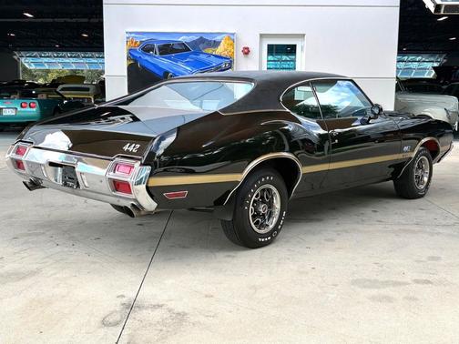 Black 1971 Oldsmobile 442 W-30
