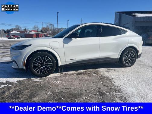 Star White Metallic Tri-Coat 2025 Ford Mustang Mach-E Premium