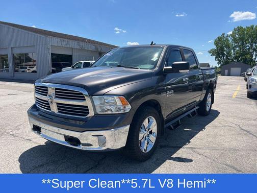 Granite Crystal Metallic Clearcoat 2016 RAM 1500 Big Horn