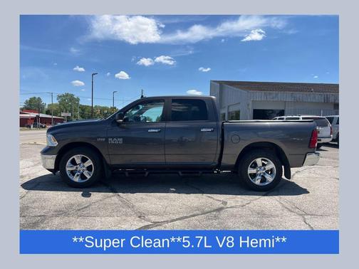 Granite Crystal Metallic Clearcoat 2016 RAM 1500 Big Horn