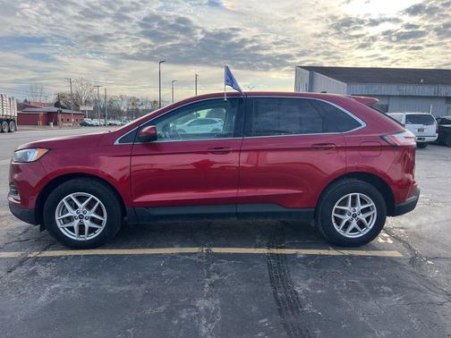 2022 Ford Edge SEL