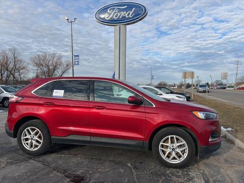 2022 Ford Edge SEL