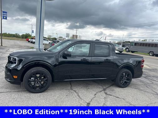 2025 Ford Maverick Lobo Standard