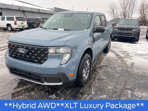Azure Gray Metallic Tri-Coat 2026 Ford Maverick XLT