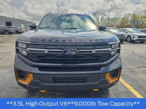 Dark Matter Gray Metallic 2026 Ford Expedition Tremor