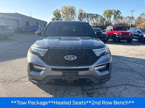 Carbonized Gray Metallic 2024 Ford Explorer ST-Line