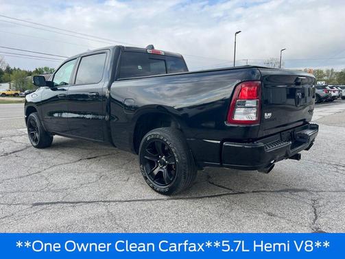 Diamond Black Crystal Pearlcoat 2022 RAM 1500 Big Horn/Lone Star