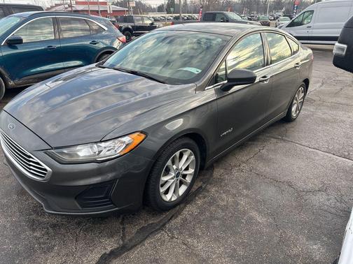 2019 Ford Fusion Hybrid SE