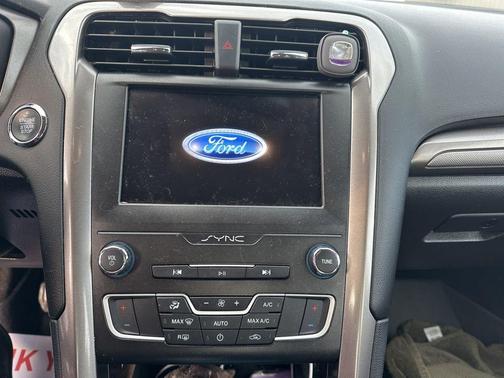 2019 Ford Fusion Hybrid SE