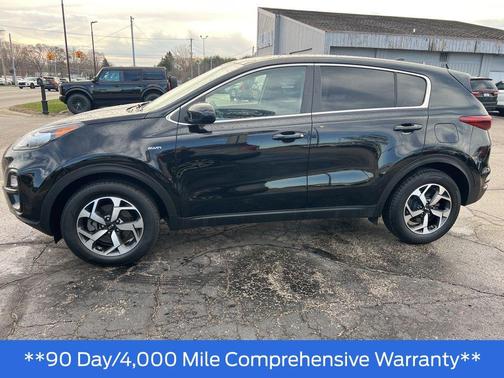 Black Cherry Pearl 2020 Kia Sportage LX