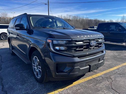 2025 Ford Expedition Max Active 4x4