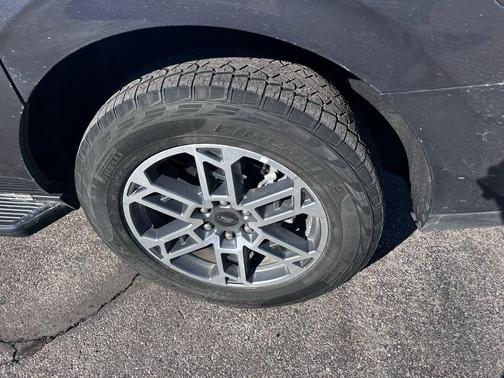 2025 Ford Expedition Max Active 4x4