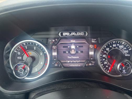 2020 RAM 2500 Big Horn Crew Cab 4X4 6'4' Box