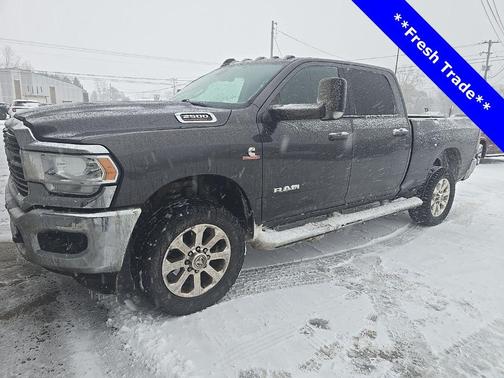 2020 RAM 2500 Big Horn Crew Cab 4X4 6'4' Box